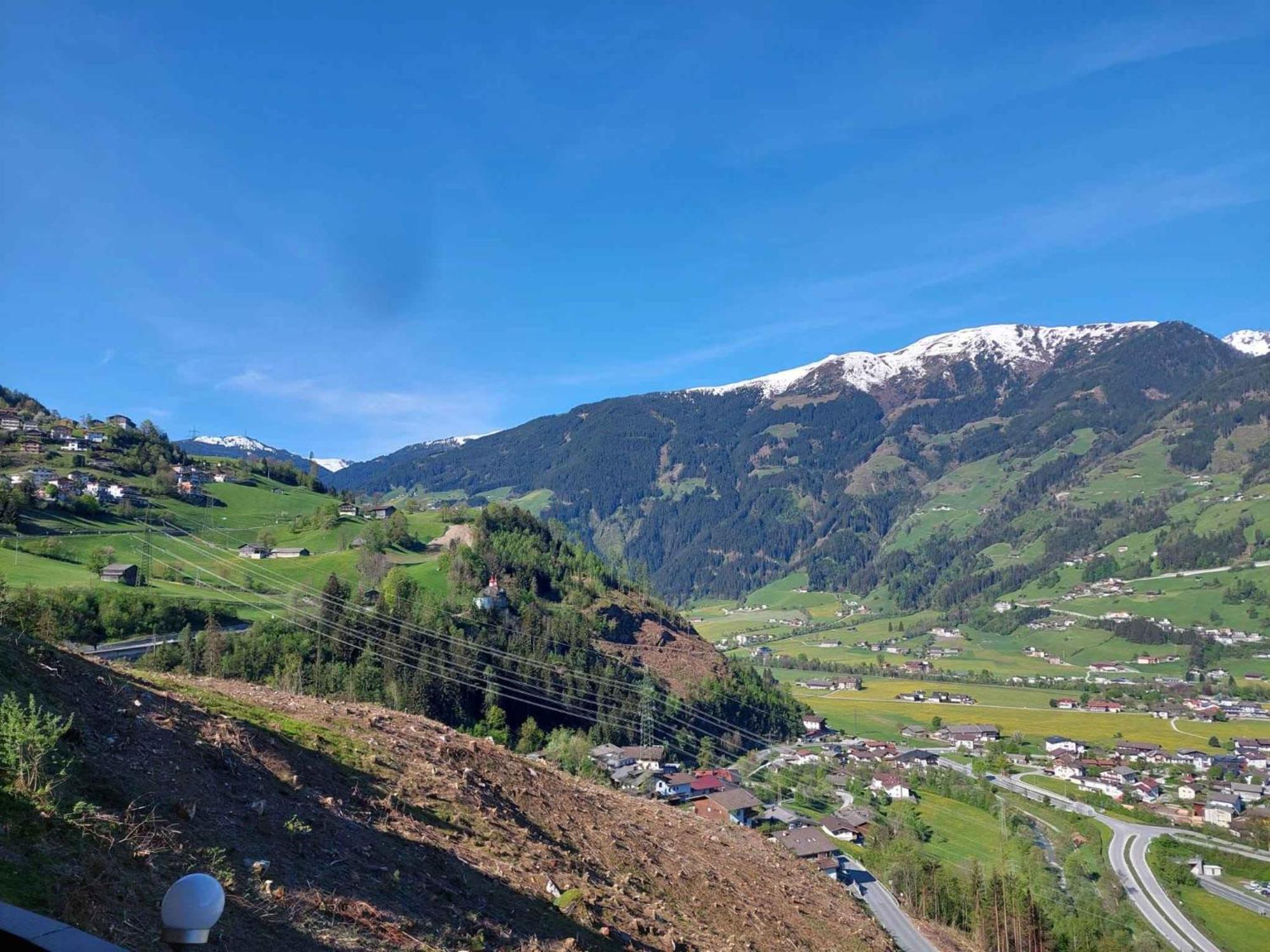 2 * Zell am Ziller
